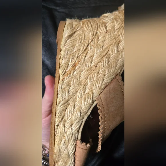 Michael Kors KORS Tan Wedge Women's Leather Sandals Sz7 - Picture 5 of 6